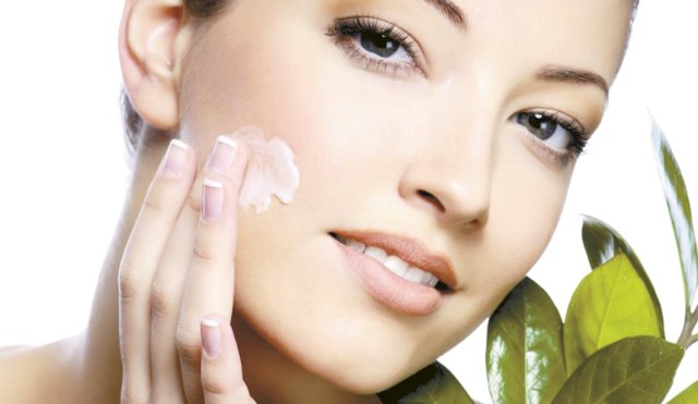 Consejos de maquillaje para personas con dermatitis atópica: Mantén tu piel protegida y radiante