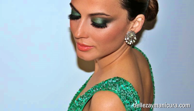 Descubre cómo lucir radiante con el maquillaje verde claro: tips y tutoriales
