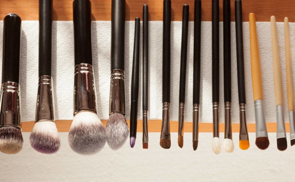 Guía completa: Cómo desinfectar tus paletas de maquillaje y mantener tu piel saludable