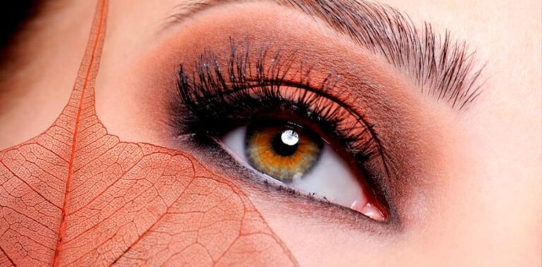 Intensifica tu mirada con maquillaje en sombras rojas: tips y trucos imprescindibles