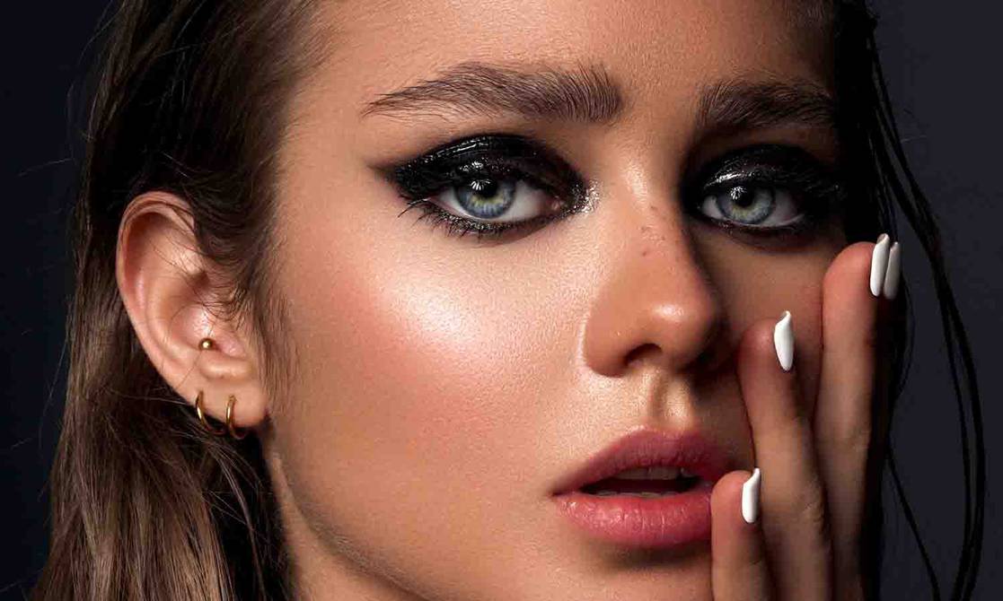 Maquillaje para mujeres de 40: Consejos para lucir radiante y juvenil